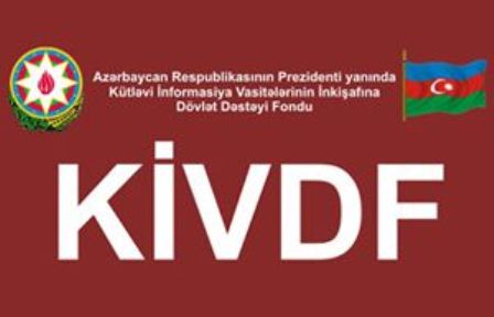 1-ci yerə çıxan jurnalistlər mükafatlarını aldılar